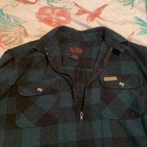 Hickory Shirt Company super warm plaid shirt size large great condition